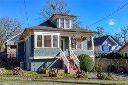 2709 Cedar Hill Rd  Victoria, BC V8T 3H3