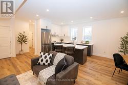 201 - 425 DUNDAS STREET  London East (East G), ON N6B 1V9