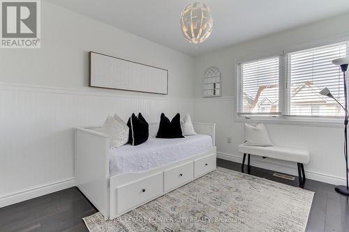 917 Mctrach Crescent, Milton, ON - Indoor Photo Showing Bedroom