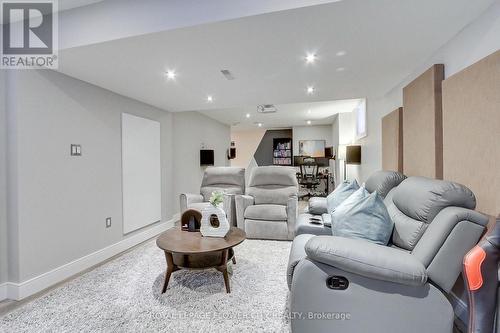 917 Mctrach Crescent, Milton, ON - Indoor Photo Showing Living Room
