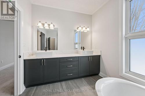 163 Redtail Street, Kitchener, ON - Indoor Photo Showing Bathroom