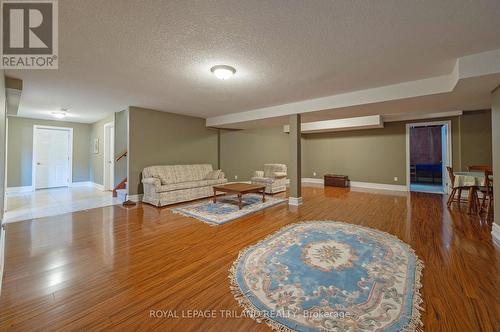 2285 Lilac Avenue, London South (South K), ON - Indoor