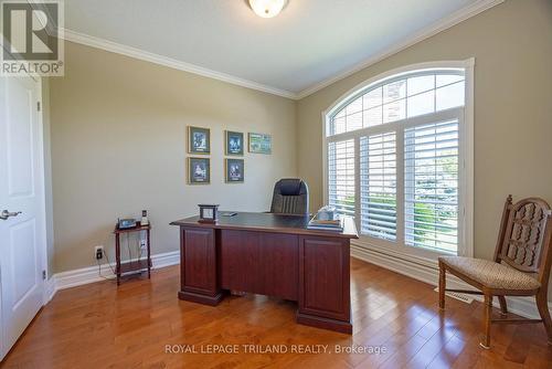 2285 Lilac Avenue, London South (South K), ON - Indoor Photo Showing Office