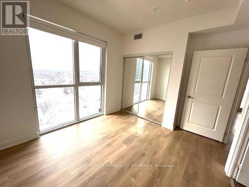 1006 - 8 Nahani Way, Mississauga, ON - Indoor Photo Showing Other Room