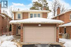 375 PARKRIDGE Crescent  Oakville, ON L6M 1A8