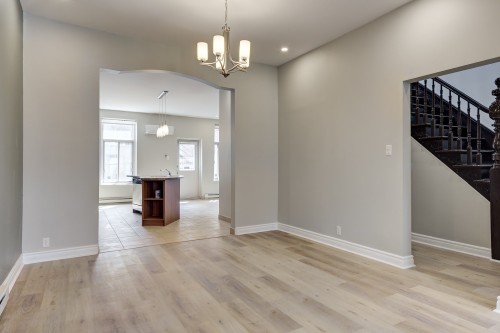 Dining Room - 4230 Rue St-Denis, Montréal (Le Plateau-Mont-Royal), QC - Indoor Photo Showing Other Room