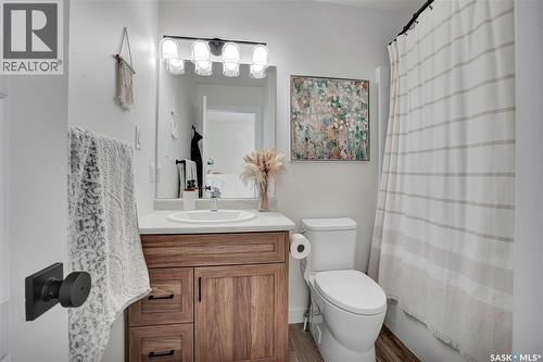 403 Eldorado Street, Warman, SK - Indoor Photo Showing Bathroom