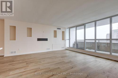 1705 - 389 Dundas Street W, London East (East K), ON - Indoor Photo Showing Other Room