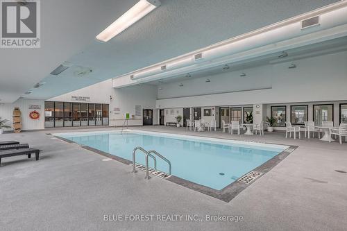 Indoor Salt Water Pool - Floor 3 - 1705 - 389 Dundas Street W, London East (East K), ON - Indoor Photo Showing Other Room With In Ground Pool