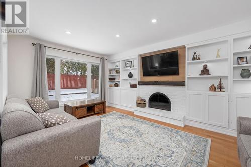 521 Sundown Crescent, Pickering, ON - Indoor Photo Showing Living Room With Fireplace