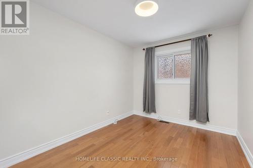 Main floor office - 521 Sundown Crescent, Pickering, ON - Indoor Photo Showing Other Room
