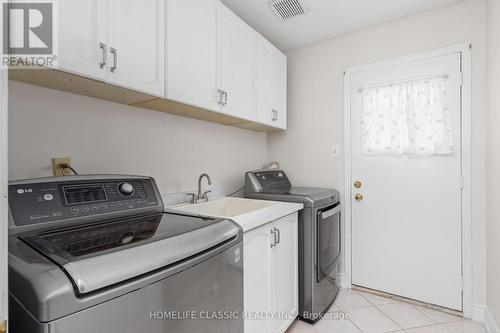 521 Sundown Crescent, Pickering, ON - Indoor Photo Showing Laundry Room