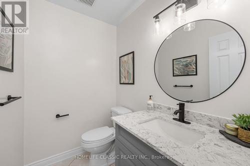 521 Sundown Crescent, Pickering, ON - Indoor Photo Showing Bathroom