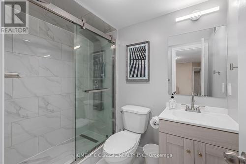 521 Sundown Crescent, Pickering, ON - Indoor Photo Showing Bathroom