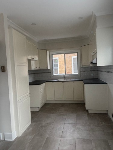 Cuisine - 482 Rue Tassé, Montréal (Saint-Laurent), QC - Indoor Photo Showing Kitchen