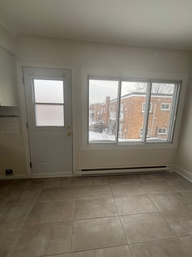 Salle à manger - 482 Rue Tassé, Montréal (Saint-Laurent), QC - Indoor Photo Showing Other Room