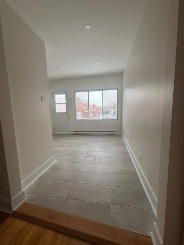 Salle à manger - 482 Rue Tassé, Montréal (Saint-Laurent), QC - Indoor Photo Showing Other Room