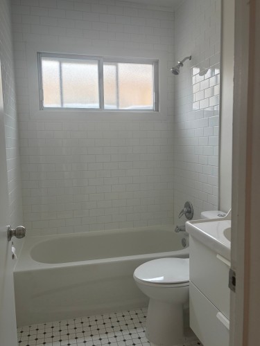 Salle de bains - 482 Rue Tassé, Montréal (Saint-Laurent), QC - Indoor Photo Showing Bathroom