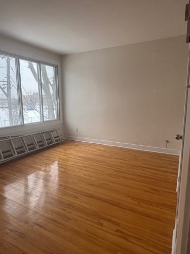 Chambre à coucher - 482 Rue Tassé, Montréal (Saint-Laurent), QC - Indoor Photo Showing Other Room