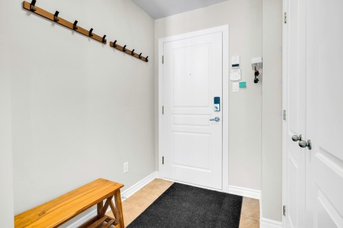 Mud Room - 345 Ch. Valanza, Piedmont, QC - Indoor Photo Showing Other Room