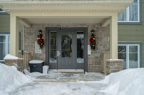 Front of Structure - 345 Ch. Valanza, Piedmont, QC - Outdoor