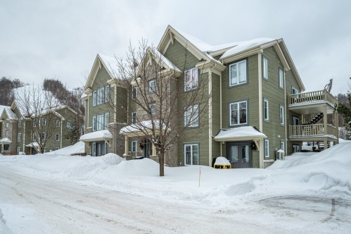 Front of Structure - 345 Ch. Valanza, Piedmont, QC - Outdoor With Facade