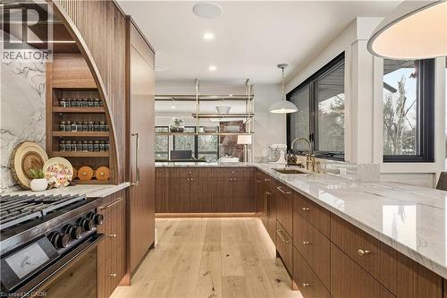 2510 Britannia Road, Burlington, ON - Indoor Photo Showing Kitchen