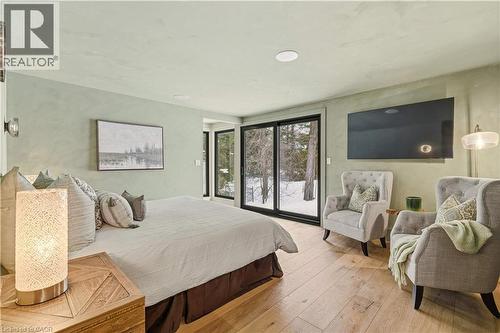 2510 Britannia Road, Burlington, ON - Indoor Photo Showing Bedroom