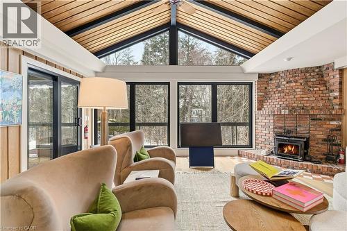 2510 Britannia Road, Burlington, ON - Indoor Photo Showing Living Room With Fireplace