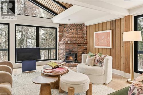 2510 Britannia Road, Burlington, ON - Indoor Photo Showing Living Room With Fireplace