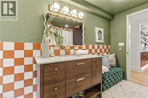 2510 Britannia Road, Burlington, ON - Indoor Photo Showing Bathroom