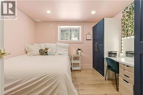 2510 Britannia Road, Burlington, ON - Indoor Photo Showing Bedroom