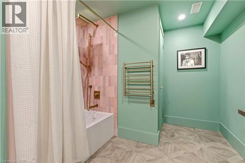 2510 Britannia Road, Burlington, ON - Indoor Photo Showing Bathroom