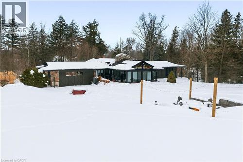 2510 Britannia Road, Burlington, ON - Outdoor