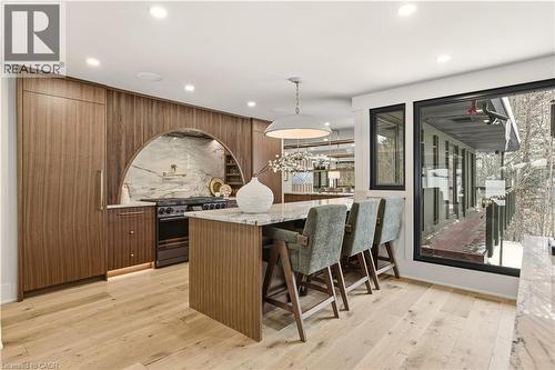 2510 Britannia Road, Burlington, ON - Indoor