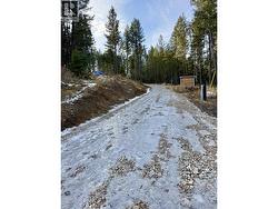 5444 SAUNDERS CRESCENT  103 Mile House, BC V0K 2E1