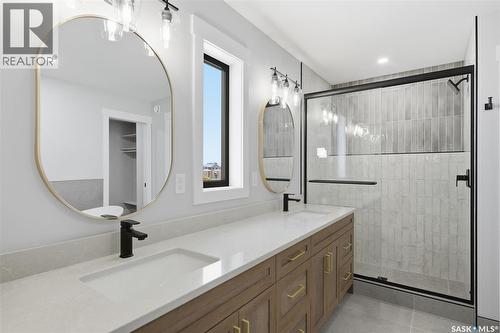 166 Cockroft Manor, Saskatoon, SK - Indoor Photo Showing Bathroom