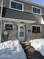 31 - 2050 UPPER MIDDLE ROAD  Burlington, ON L7P 3R9