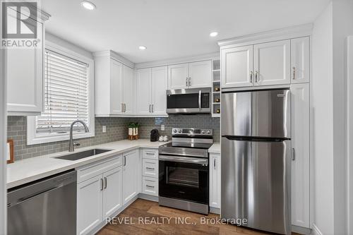 161 Connaught Avenue N, Hamilton, ON - Indoor Photo Showing Kitchen With Stainless Steel Kitchen With Upgraded Kitchen