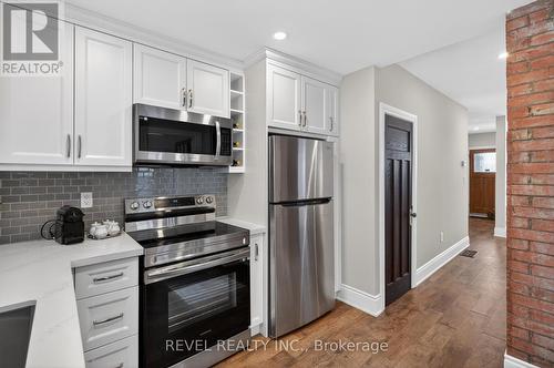 161 Connaught Avenue N, Hamilton, ON - Indoor Photo Showing Kitchen With Stainless Steel Kitchen