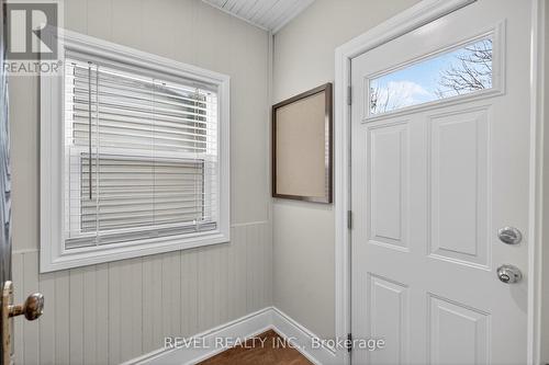 161 Connaught Avenue N, Hamilton, ON - Indoor Photo Showing Other Room