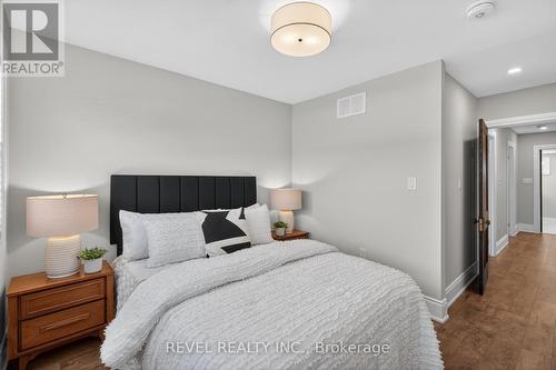 161 Connaught Avenue N, Hamilton, ON - Indoor Photo Showing Bedroom