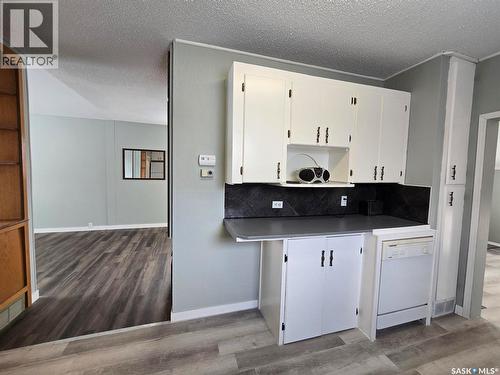 806 Pheasant Street, Grenfell, SK - Indoor Photo Showing Kitchen