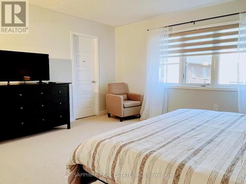 325 Trudeau Drive E, Milton, ON - Indoor Photo Showing Bedroom