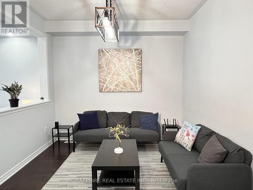 325 Trudeau Drive E, Milton, ON - Indoor Photo Showing Living Room