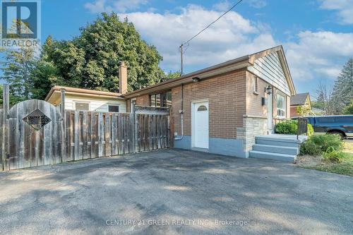 1303 Bunnell Drive, Burlington, ON - Outdoor