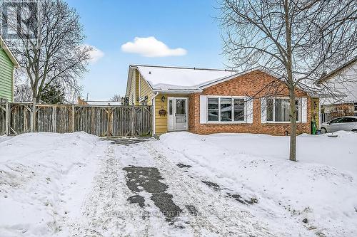 16 GOLDEN ORCHARD DRIVE  Hamilton, ON L9C 6J5