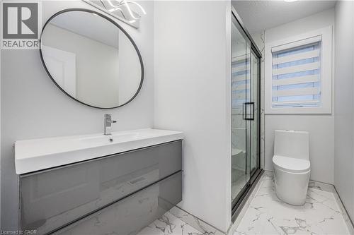 125 Steepleridge Street, Kitchener, ON - Indoor Photo Showing Bathroom