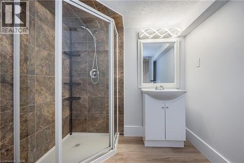 125 Steepleridge Street, Kitchener, ON - Indoor Photo Showing Bathroom
