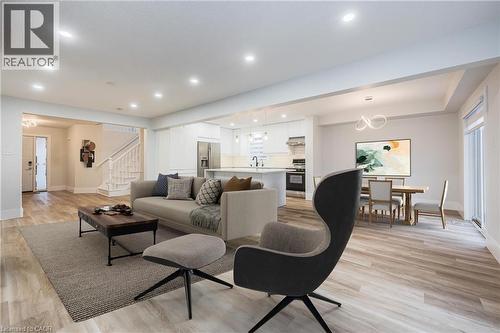 125 Steepleridge Street, Kitchener, ON - Indoor Photo Showing Living Room